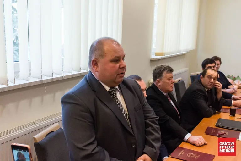Pierwsza sesja nowej kadencji samorządu w Starym Lubotyniu (zdjęcia, wideo)