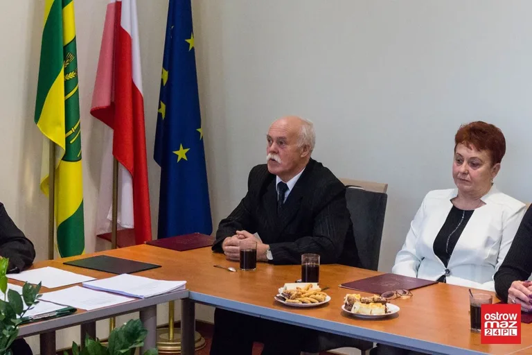 Pierwsza sesja nowej kadencji samorządu w Starym Lubotyniu (zdjęcia, wideo)