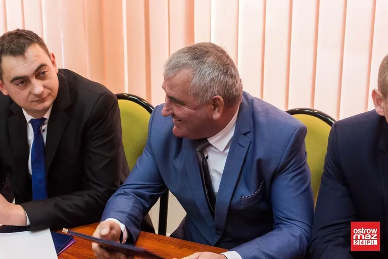 Andrzejewo: inauguracyjna sesja z nowym wójtem (zdjęcia, wideo)