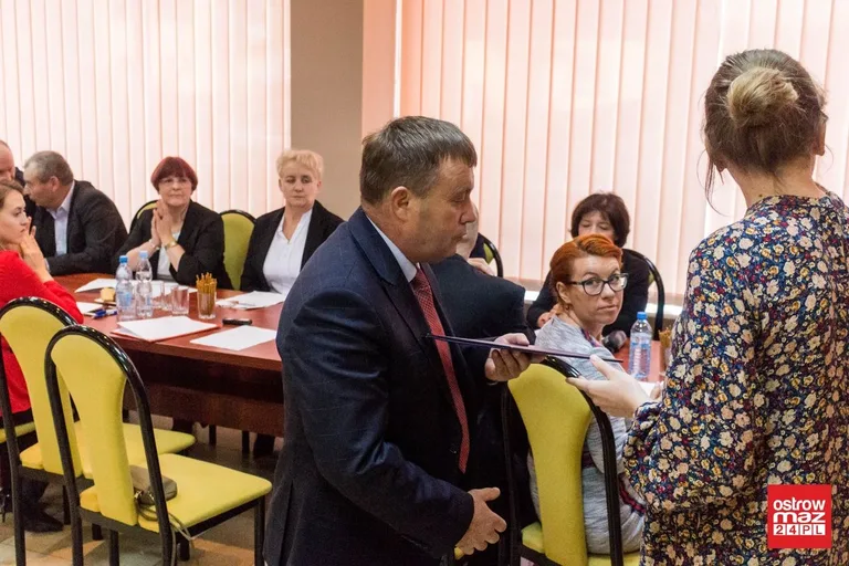 Andrzejewo: inauguracyjna sesja z nowym wójtem (zdjęcia, wideo)