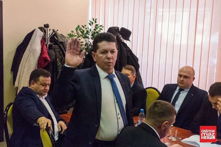 Andrzejewo: inauguracyjna sesja z nowym wójtem (zdjęcia, wideo)