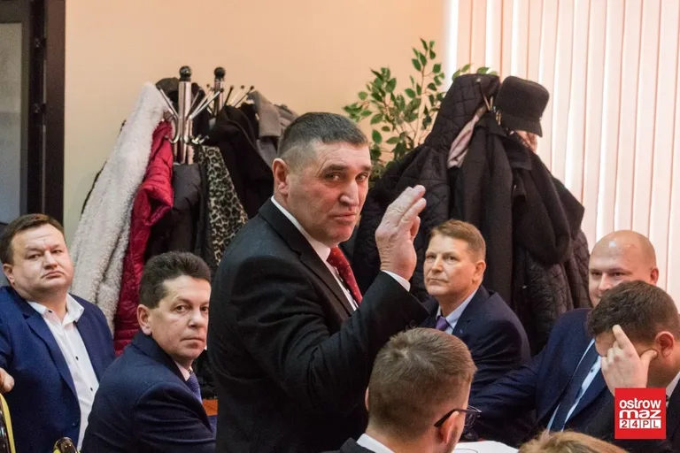 Andrzejewo: inauguracyjna sesja z nowym wójtem (zdjęcia, wideo)