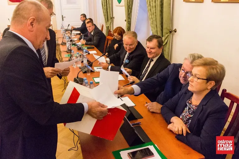 Krajewski przewodniczącym rady miasta. Jego zastępcami Konrad i Laska (zdjęcia, wideo)