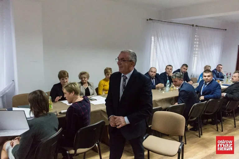 Wójt i nowi radni gminy Wąsewo złożyli ślubowanie (zdjęcia)