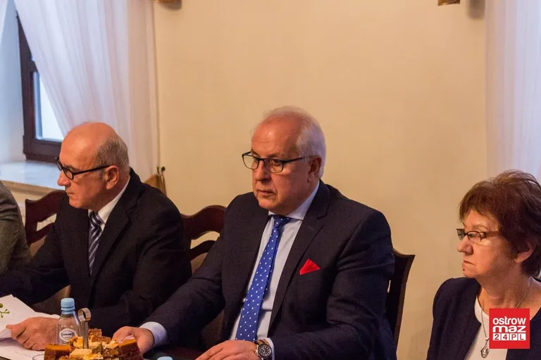 Pierwsza sesja nowej kadencji w Broku. Burmistrz i radni ślubowali (zdjęcia)