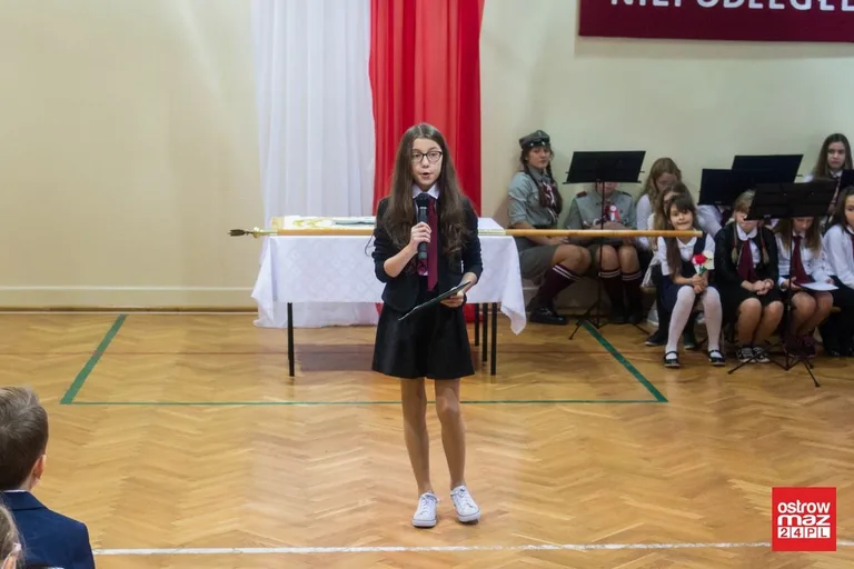 Niepodległościowe spotkanie pokoleń w "czwórce" (zdjęcia, wideo)