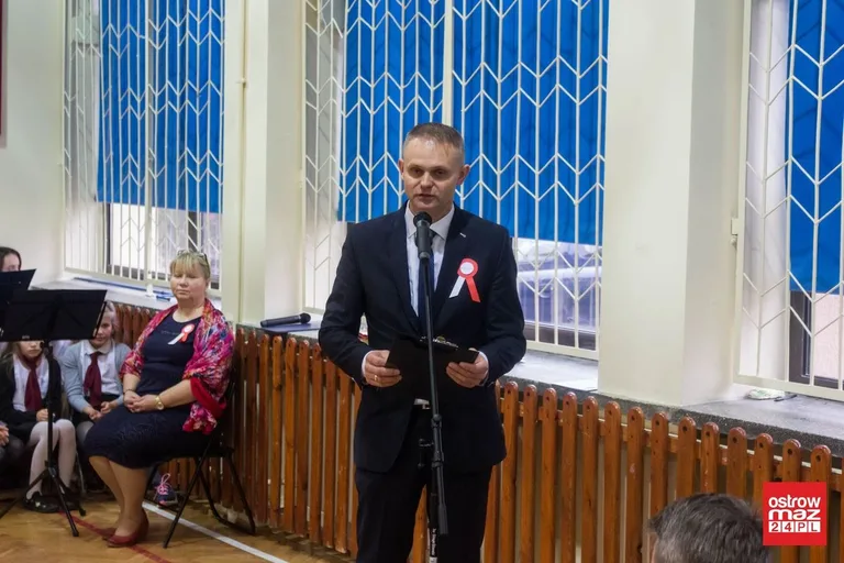 Niepodległościowe spotkanie pokoleń w "czwórce" (zdjęcia, wideo)