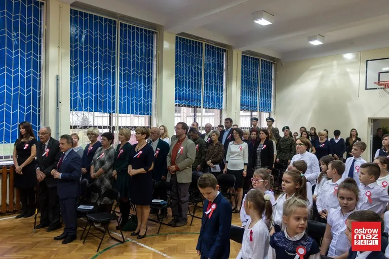 Niepodległościowe spotkanie pokoleń w "czwórce" (zdjęcia, wideo)
