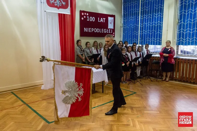 Niepodległościowe spotkanie pokoleń w "czwórce" (zdjęcia, wideo)
