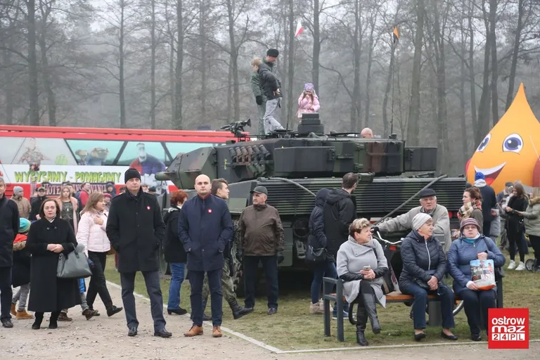 Piknik militarny dla niepodległej (zdjęcia, wideo)