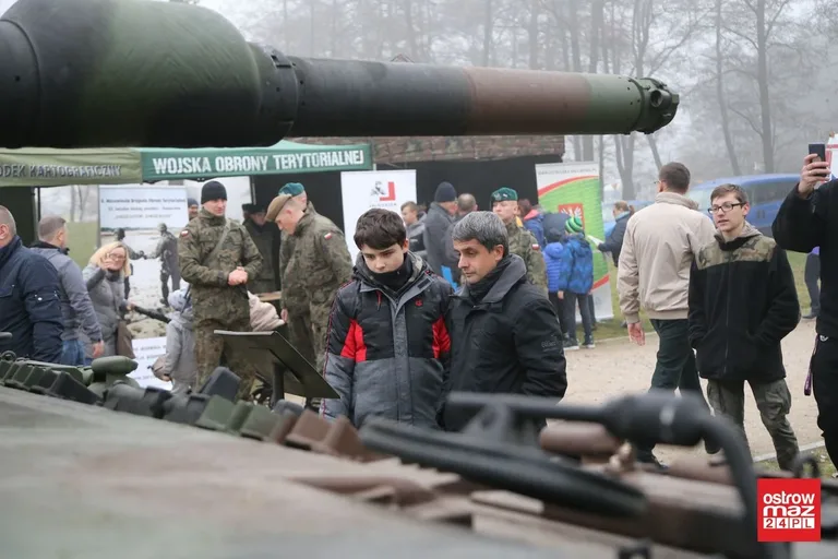 Piknik militarny dla niepodległej (zdjęcia, wideo)