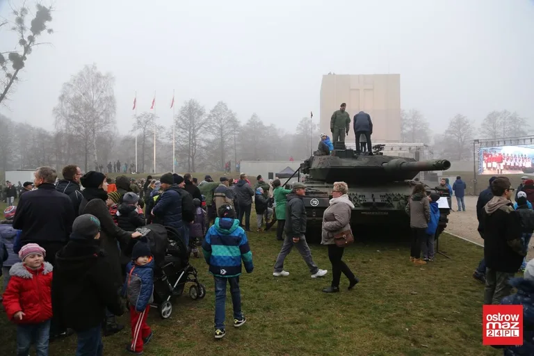 Piknik militarny dla niepodległej (zdjęcia, wideo)
