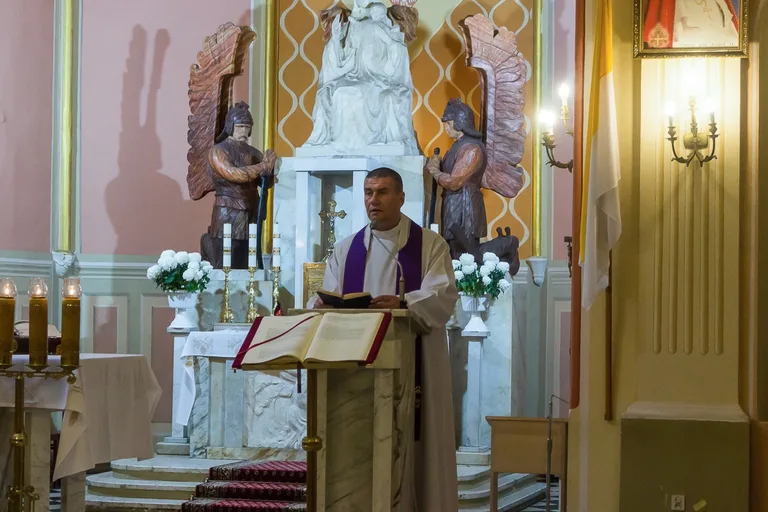 Uroczysta msza żałobna ks. Stanisława Nowickiego (zdjęcia, wideo)