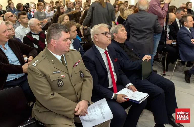 Konferencja: "Drogi do niepodległości" (zdjęcia, wideo)