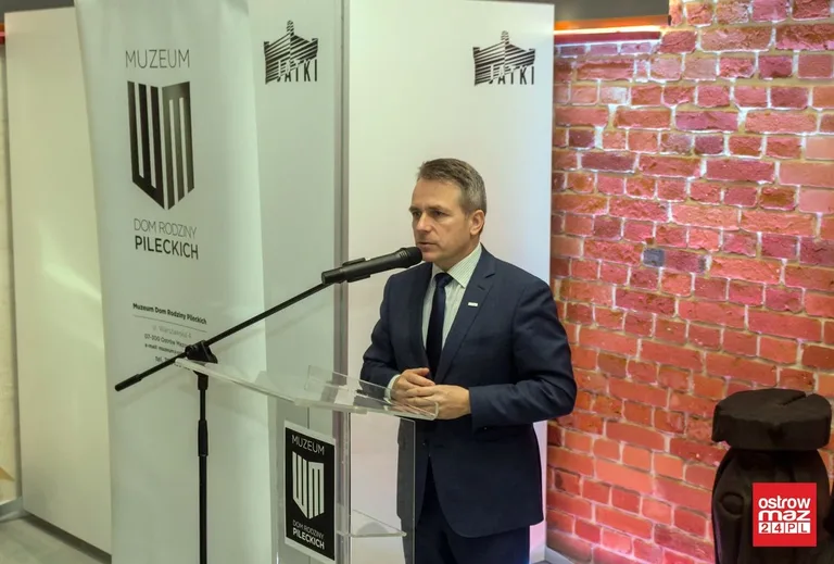 Konferencja: "Drogi do niepodległości" (zdjęcia, wideo)