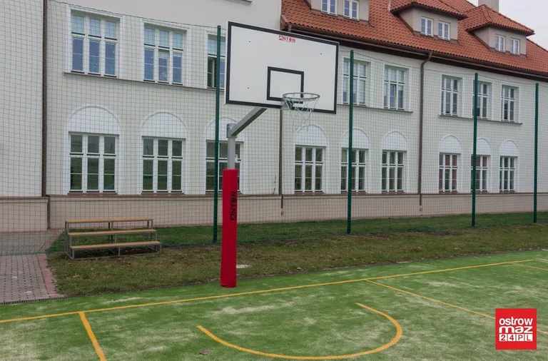 "Kopernik" z nowym boiskiem (zdjęcia)