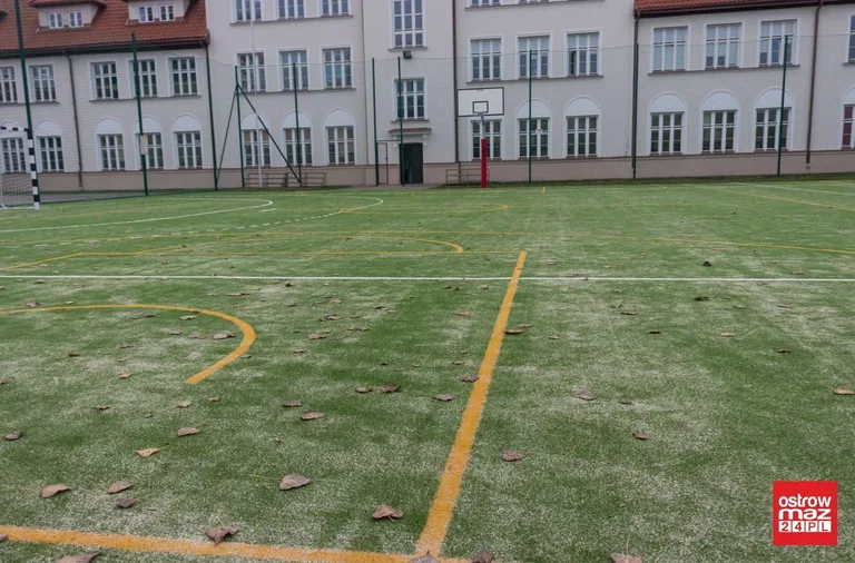 "Kopernik" z nowym boiskiem (zdjęcia)