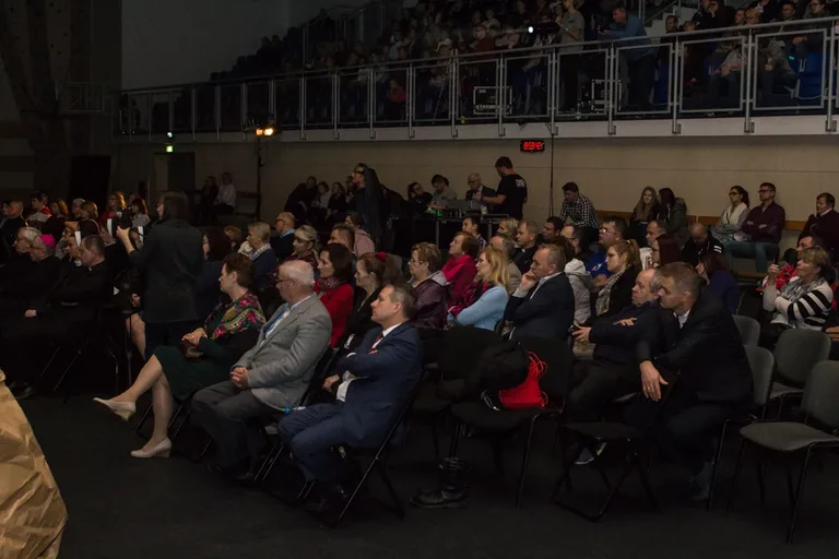 Misterium pasyjne w wykonaniu grupy Rzeczpospolita Apostolska (zdjęcia, wideo)