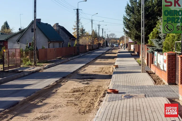 Podstoczysko w połowie z asfaltem. Ostrada skończy prace z końcem października? (zdjęcia)