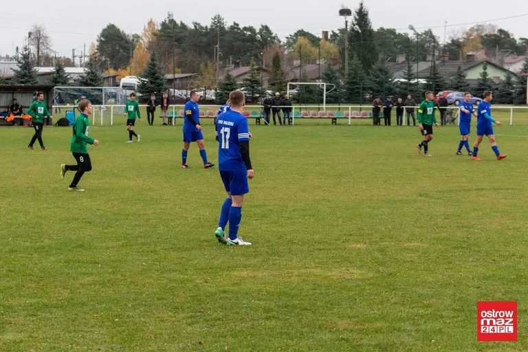MKS Małkinia rozbiła Sępa (zdjęcia, wideo)