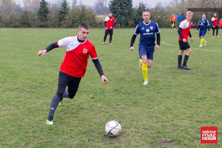 Derby powiatu dla GKS Andrzejewo (zdjęcia, wideo)