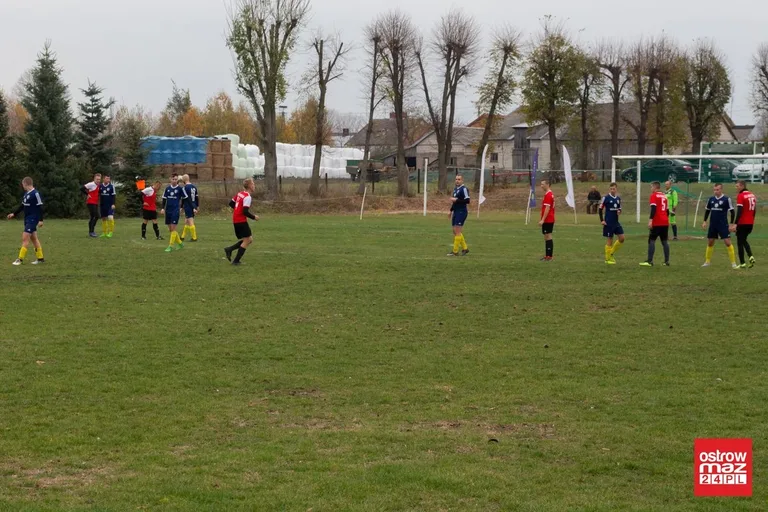 Derby powiatu dla GKS Andrzejewo (zdjęcia, wideo)