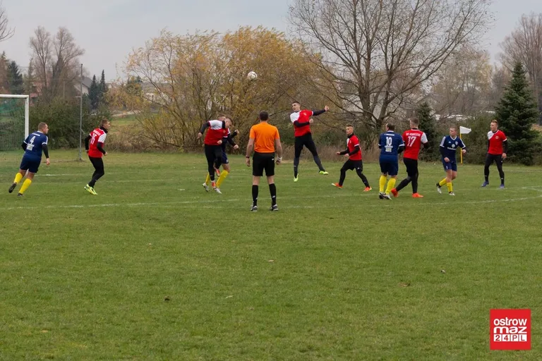 Derby powiatu dla GKS Andrzejewo (zdjęcia, wideo)