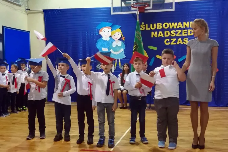 "Dwójka": ślubowanie pierwszaków (zdjęcia)