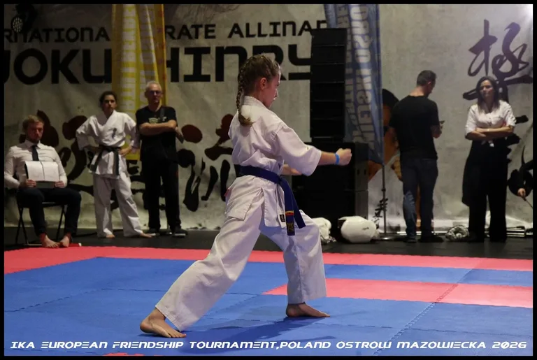 Ostrów Mazowiecka znów była stolicą kyokushin. 360 zawodników, wysoki poziom i drugie miejsce gospodarzy (zdjęcia)