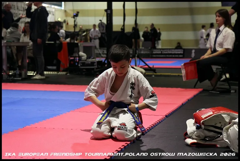 Ostrów Mazowiecka znów była stolicą kyokushin. 360 zawodników, wysoki poziom i drugie miejsce gospodarzy (zdjęcia)