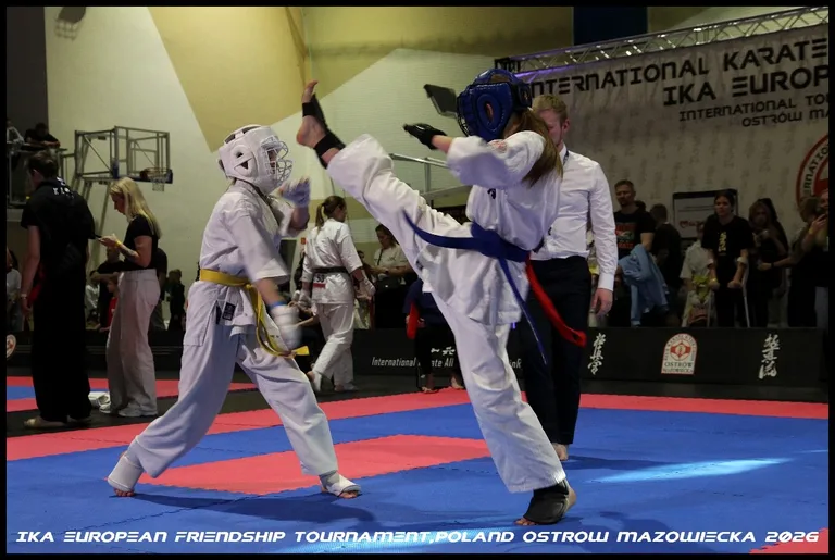 Ostrów Mazowiecka znów była stolicą kyokushin. 360 zawodników, wysoki poziom i drugie miejsce gospodarzy (zdjęcia)