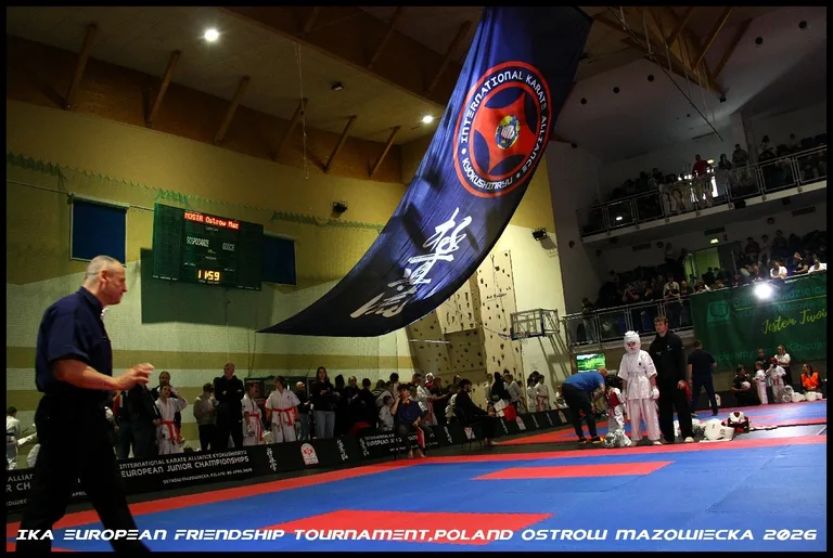Ostrów Mazowiecka znów była stolicą kyokushin. 360 zawodników, wysoki poziom i drugie miejsce gospodarzy (zdjęcia)