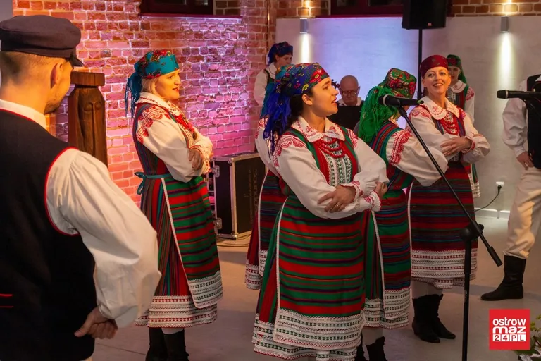 "Moda na Folklor" w Jatkach do 20 listopada (zdjęcia)