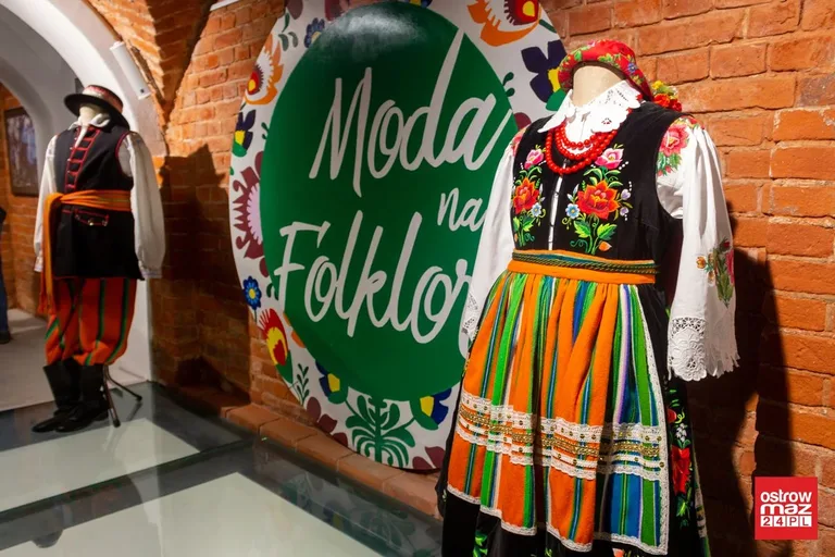 "Moda na Folklor" w Jatkach do 20 listopada (zdjęcia)