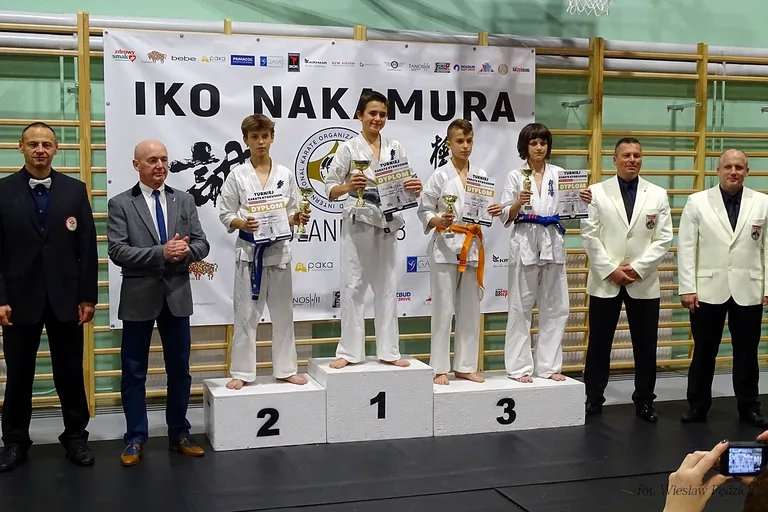 Dziewięć medali ostrowskich karateków w Białymstoku (zdjęcia)