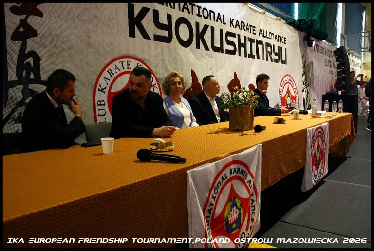 Ostrów Mazowiecka znów była stolicą kyokushin. 360 zawodników, wysoki poziom i drugie miejsce gospodarzy (zdjęcia)