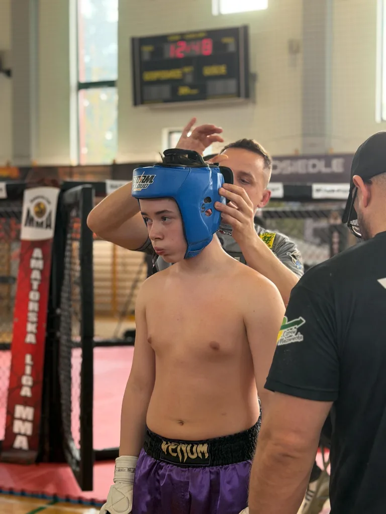 Mocny występ na Pucharze Polski MMA. Z Sochaczewa wrócili z medalami i cennym doświadczeniem (zdjęcia)