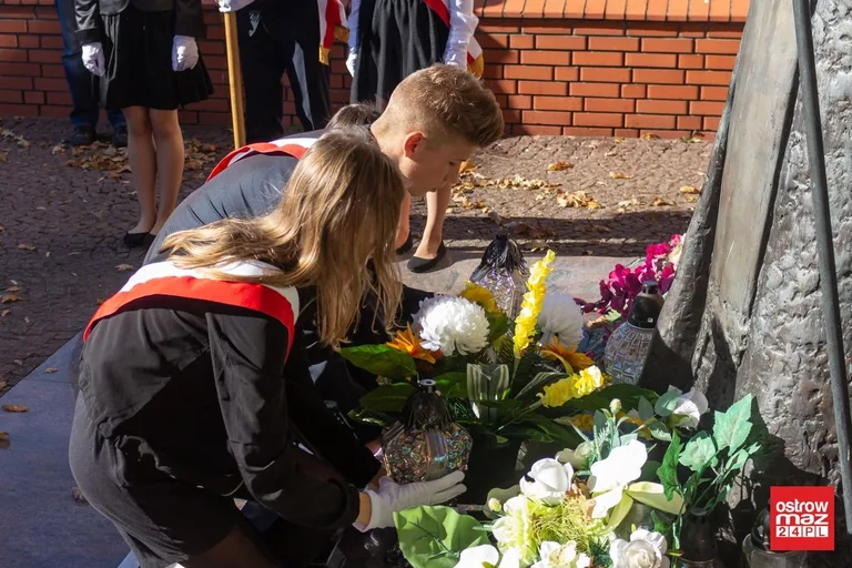 Oddali hołd świętemu Janowi Pawłowi II (zdjęcia)