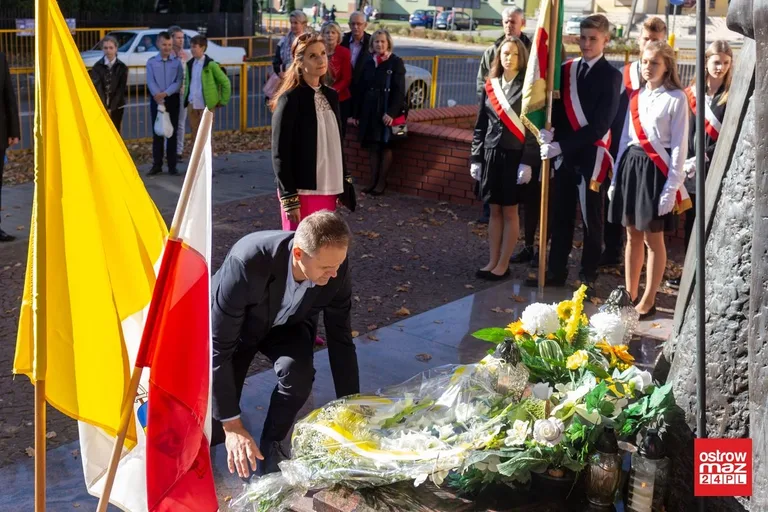 Oddali hołd świętemu Janowi Pawłowi II (zdjęcia)