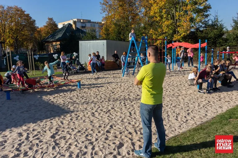 "Plac Pełen Radości" oficjalnie otwarty (zdjęcia)