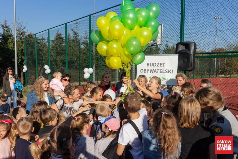 "Plac Pełen Radości" oficjalnie otwarty (zdjęcia)