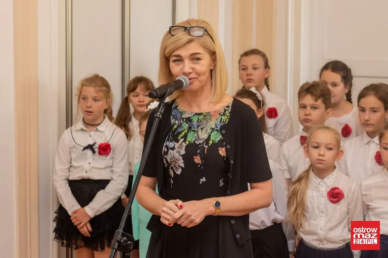 Miejskie obchody Dnia Edukacji Narodowej (zdjęcia, wideo, lista odznaczonych)