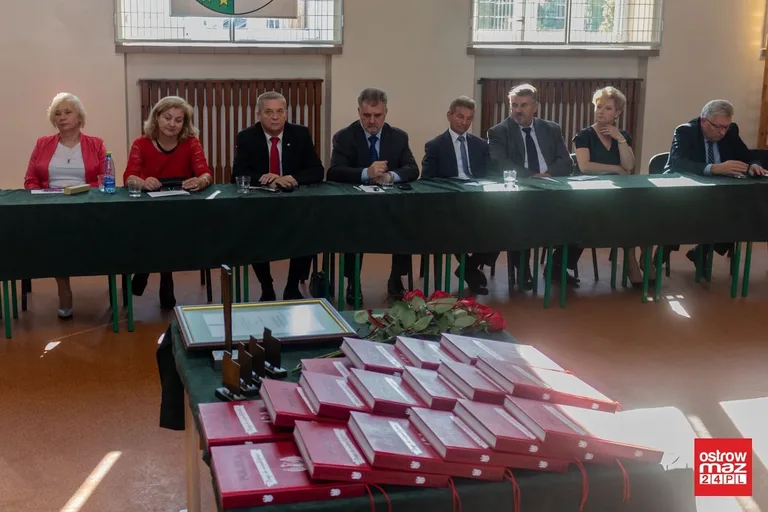 Podsumowanie piątej kadencji rady powiatu ostrowskiego (zdjęcia, wideo)
