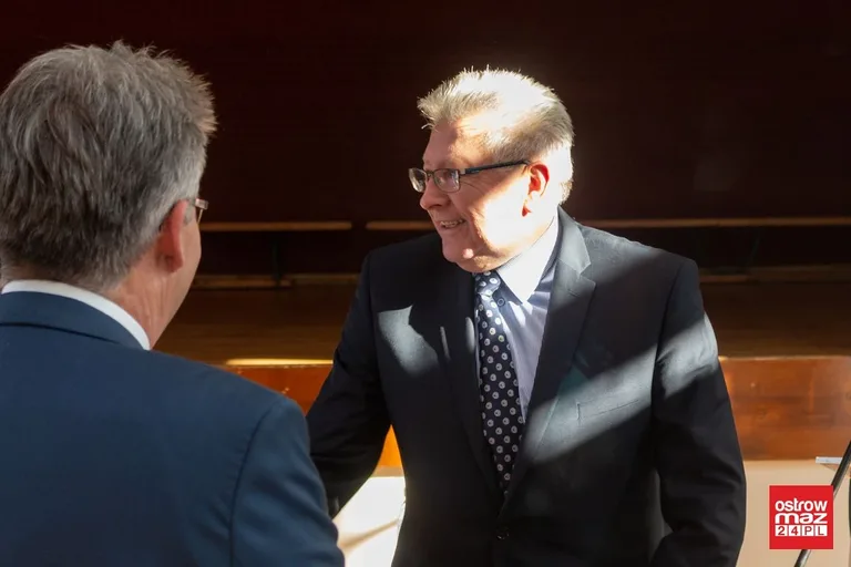 Podsumowanie piątej kadencji rady powiatu ostrowskiego (zdjęcia, wideo)