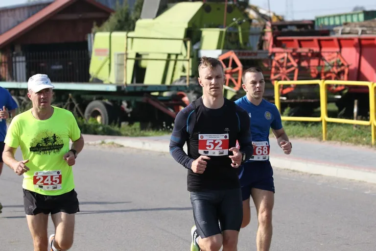 Dobre wyniki biegaczy z powiatu w Susku Starym (zdjęcia, wideo)