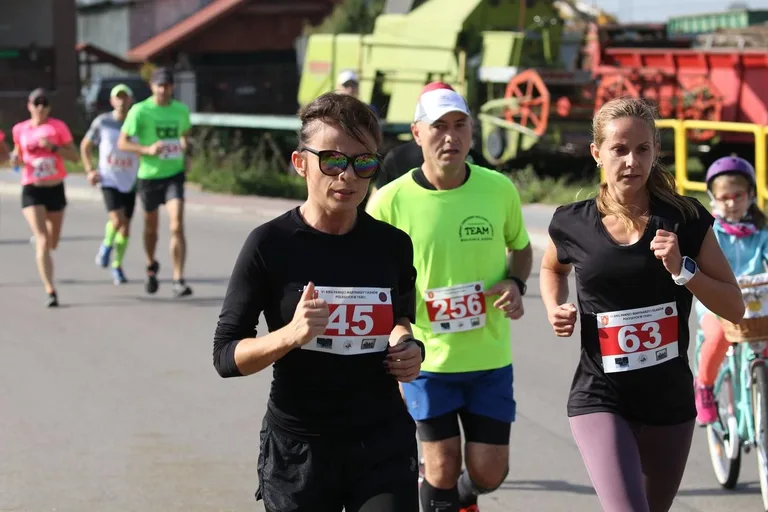 Dobre wyniki biegaczy z powiatu w Susku Starym (zdjęcia, wideo)