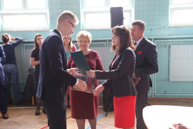 Stypendia marszałka przyznane (zdjęcia)