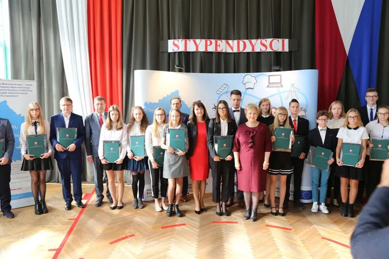 Stypendia marszałka przyznane (zdjęcia)