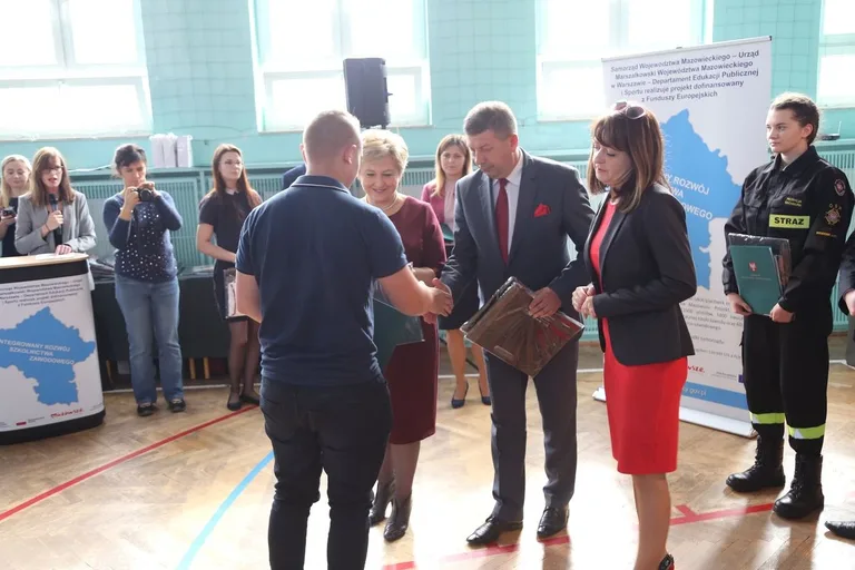 Stypendia marszałka przyznane (zdjęcia)
