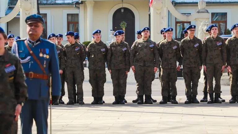Uroczystość w Komorowie ku czci Józefa Piłsudskiego. Wręczono medale i odznaczenia (zdjęcia, wideo)